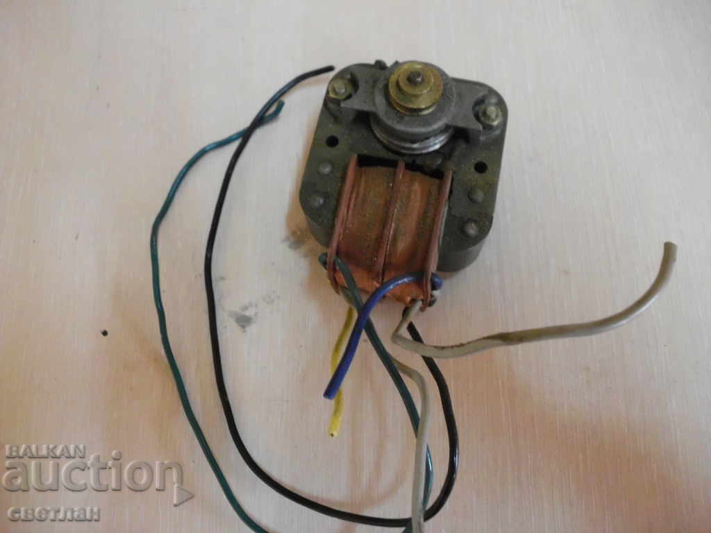 TURNTABLE MOTOR-WORKS