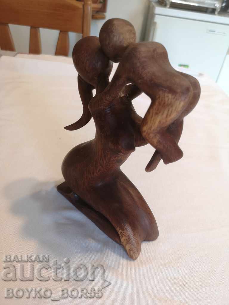 Auction Ancient Sculptor Mother with Child Auction Ancient Sculptor Mother with Child