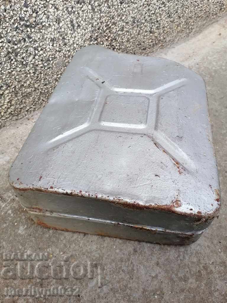 Tube 10 liters of fuel from the 70s PRC - 5 Tube 10 liters of fuel from the 70s PRC - 5