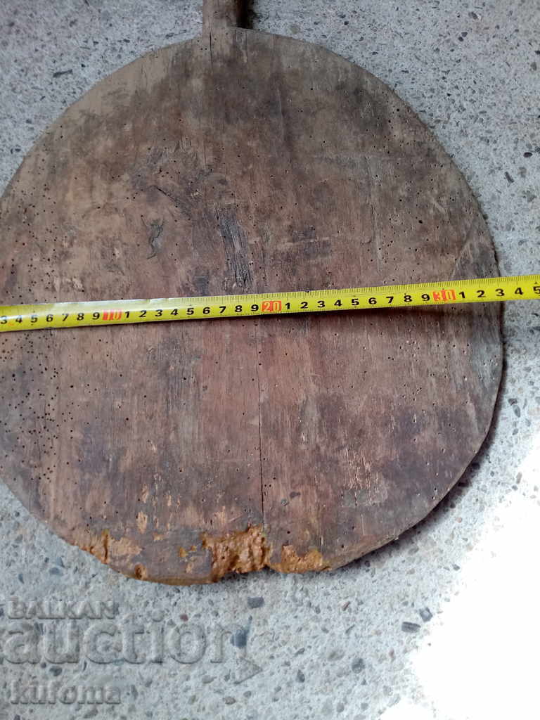 Auction Old bread cutting board shovel for bread Auction Old bread cutting board shovel for bread