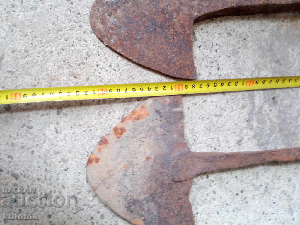 Παλαιά γεωργικά αντικείμενα σιδήρου με τιμή 24.99 BGN | € 12.78