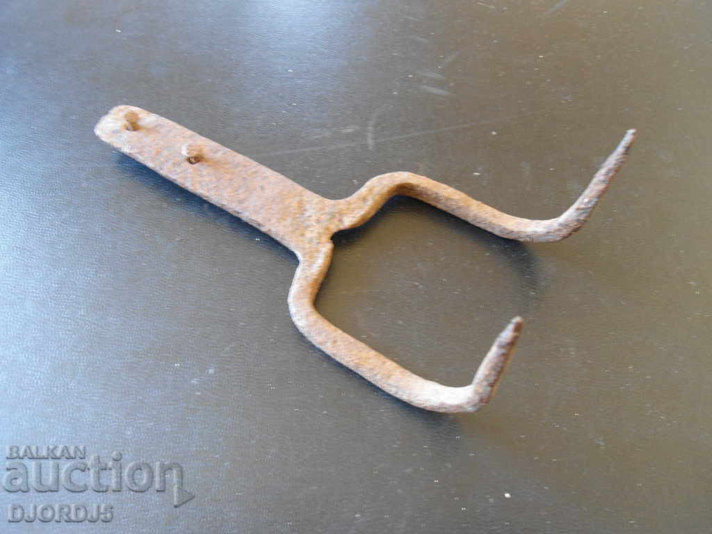 Auction Old tool Auction Old tool