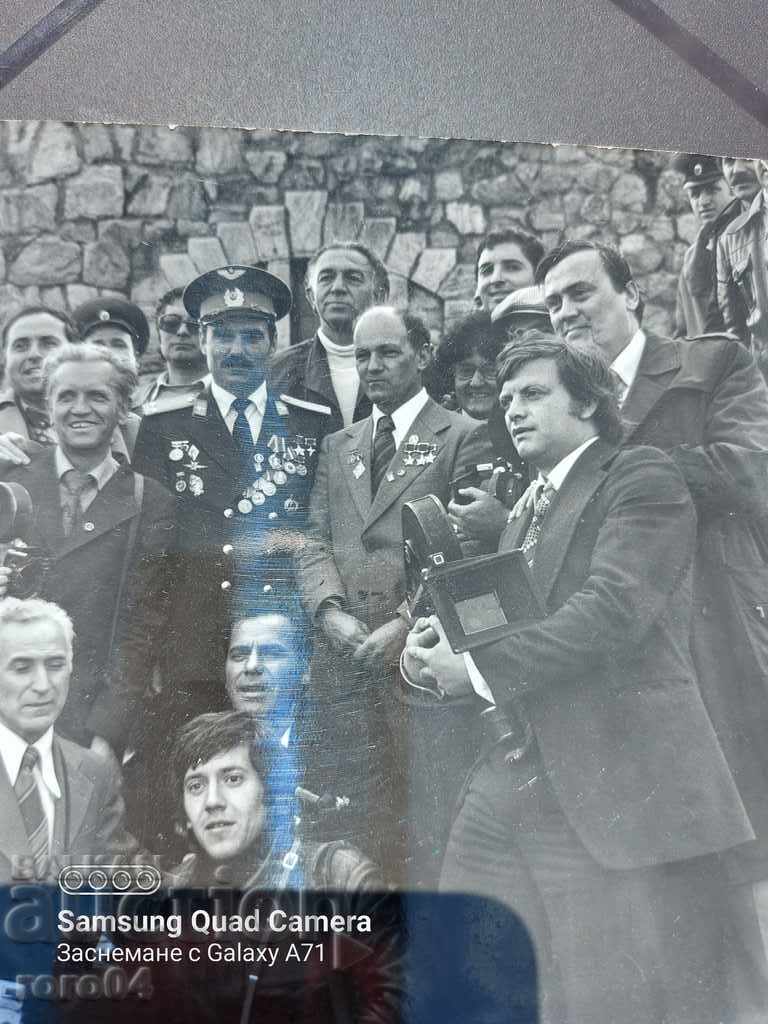 ГЕОРГИ ИВАНОВ - НИКОЛАЙ РУКАВИШНИКОВ