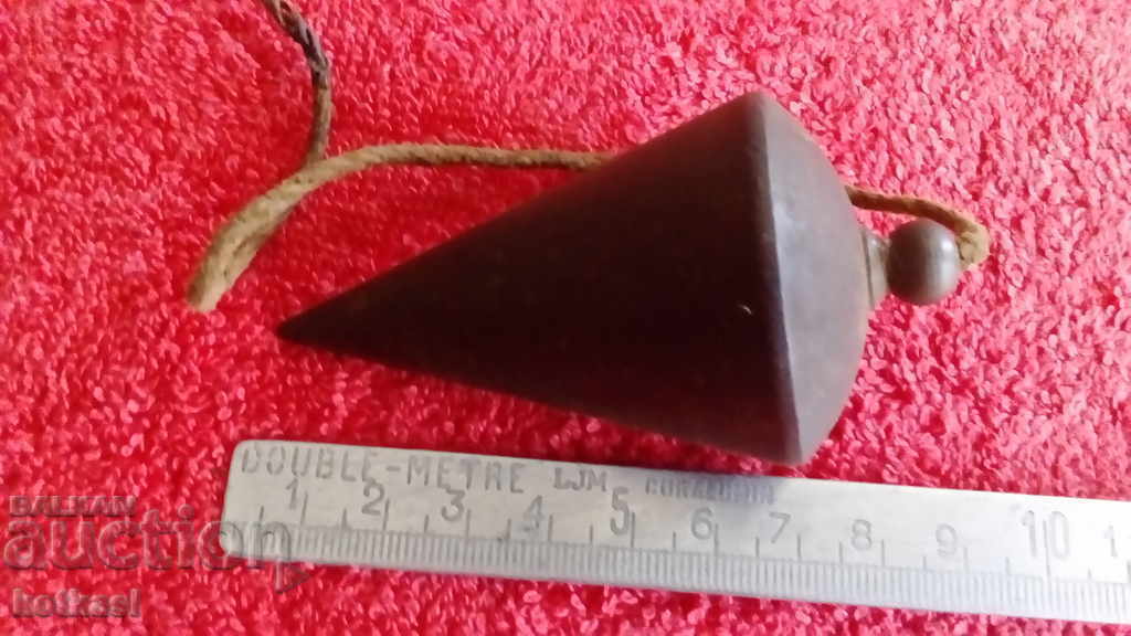 Auction Old metal iron plumb line Auction Old metal iron plumb line