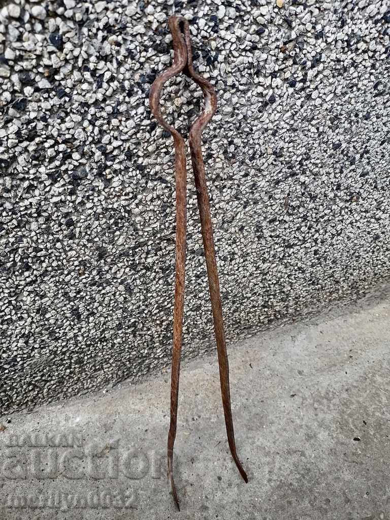 Old dilaf, mash, wrought iron for a furnace with price 28.00 BGN | € 14.32 Old dilaf, mash, wrought iron for a furnace with price 28.00 BGN | € 14.32