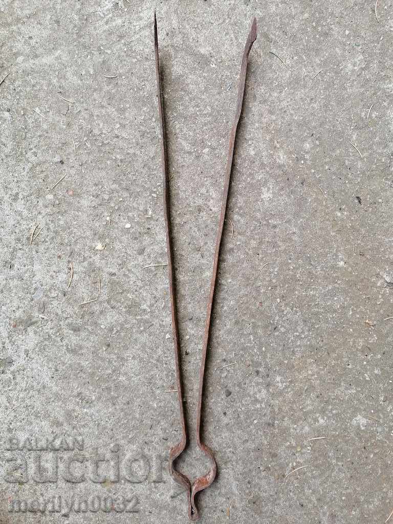 Auction Old dilaf, mash, wrought iron for a furnace Auction Old dilaf, mash, wrought iron for a furnace