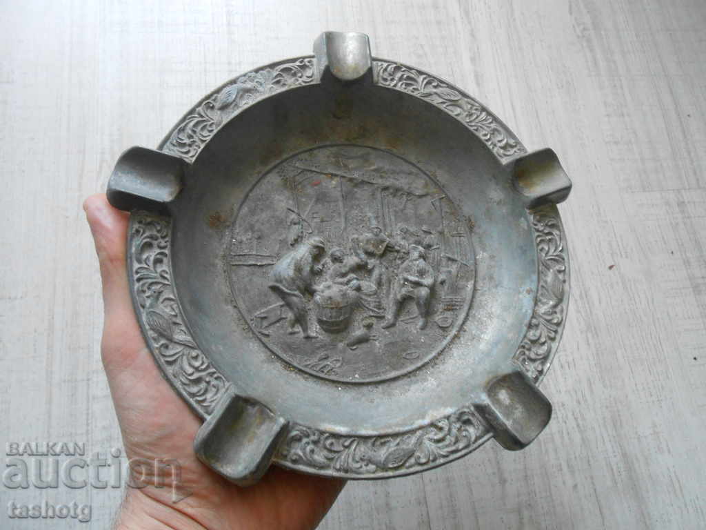 LARGE old ashtray with RELIEF ORNAMENTS!