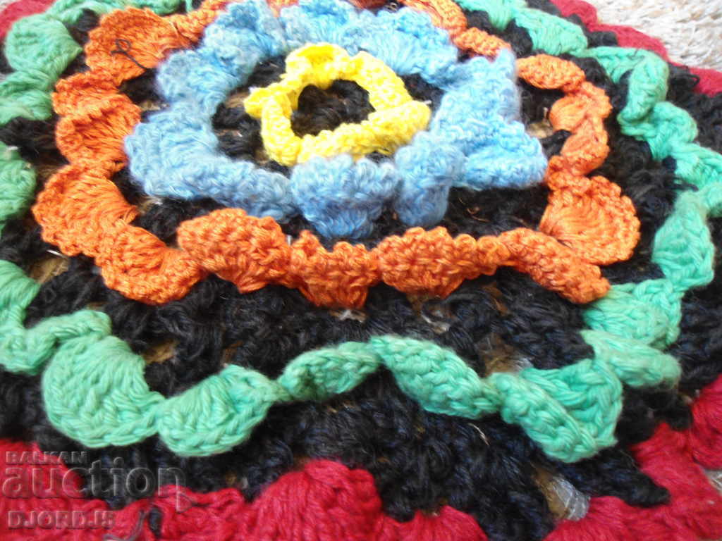 Delivery of Hand-knitted, ethnic, folklore Delivery of Hand-knitted, ethnic, folklore