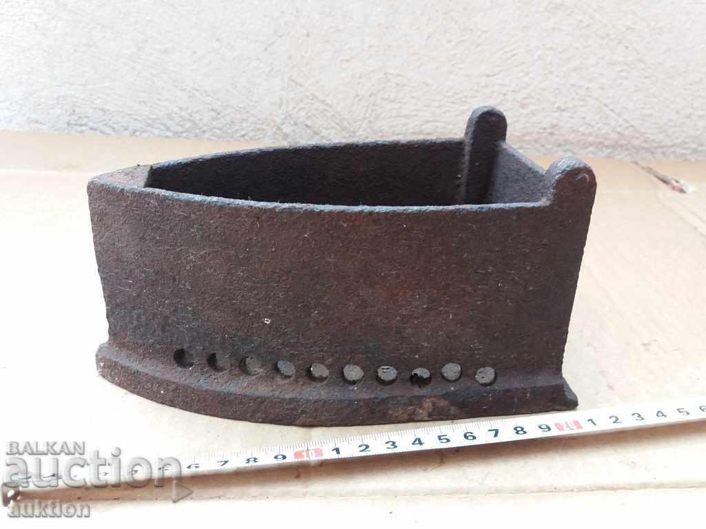 REVIVAL IRON IRON, COAL with price 9.99 BGN | € 5.11