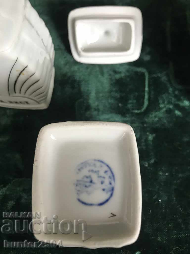 Auction Service part - porcelain Auction Service part - porcelain