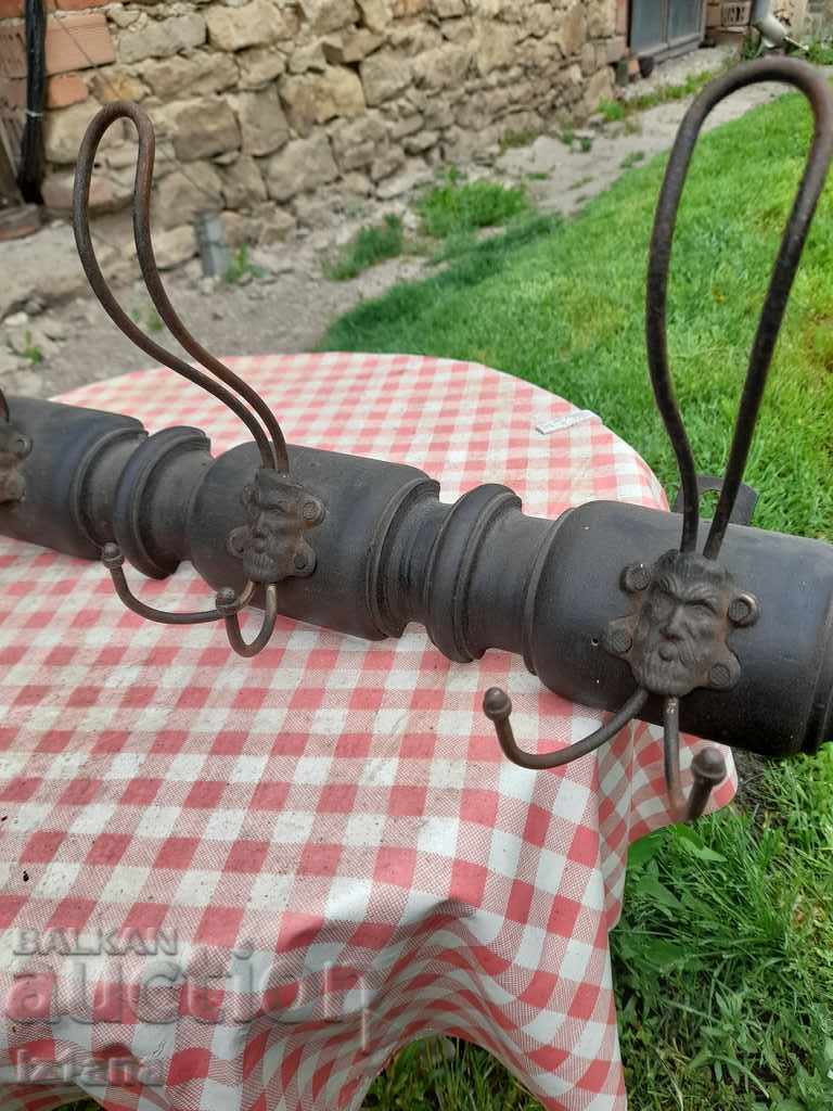 Δημοπρασία Παλιά κρεμάστρα