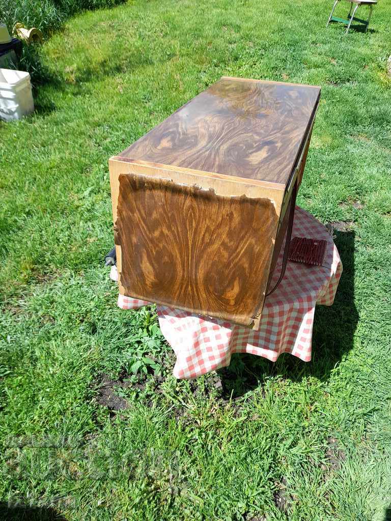 Παλιό ραδιόφωνο VEF, VEF - 5 Παλιό ραδιόφωνο VEF, VEF - 5