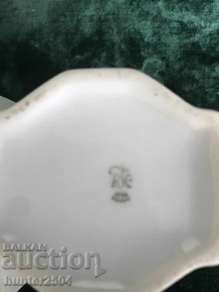 Auction Service part - porcelain Auction Service part - porcelain
