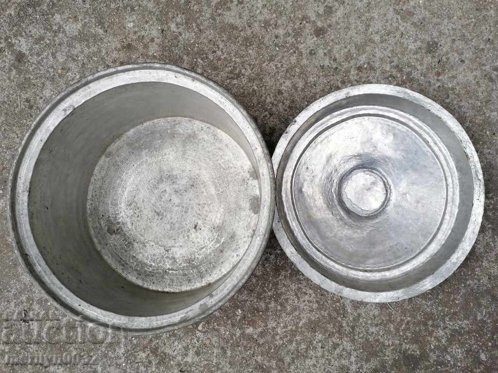 Auction Old copper pot with copper lid, copper copper vessel Auction Old copper pot with copper lid, copper copper vessel