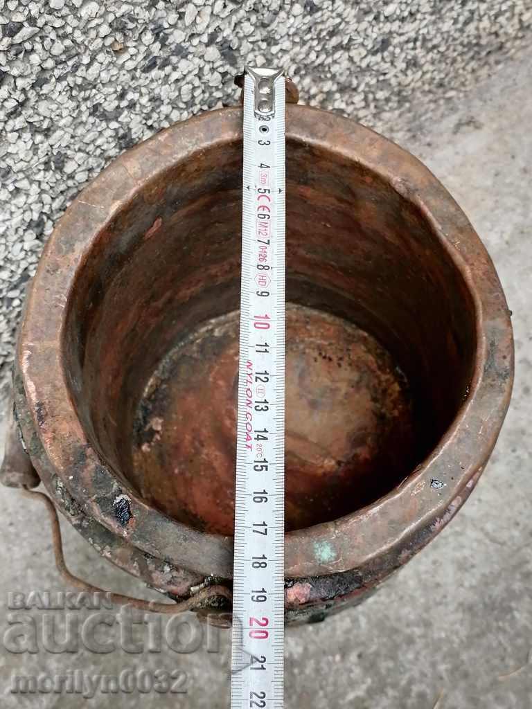 Доставка на Стара бакърена котленица за туткал бакър, медник меден съд