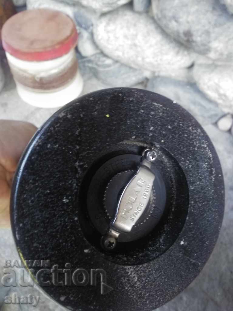 Delivery of Old pepper mill
