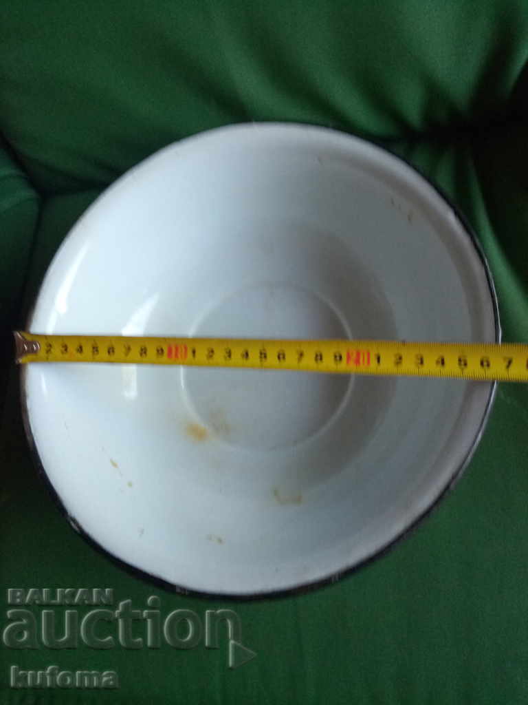 Enameled bowl with price 14.99 BGN | € 7.66 Enameled bowl with price 14.99 BGN | € 7.66