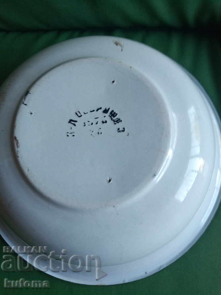 Delivery of Enameled bowl Delivery of Enameled bowl