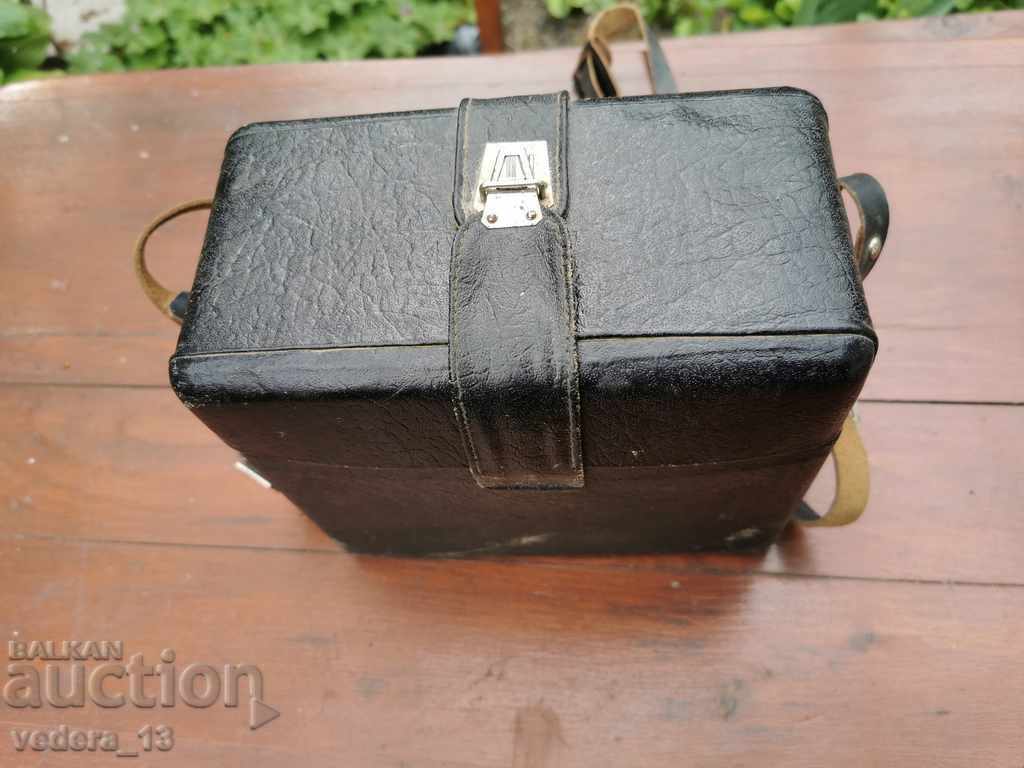 Delivery of RUSSIAN CAMERA Delivery of RUSSIAN CAMERA