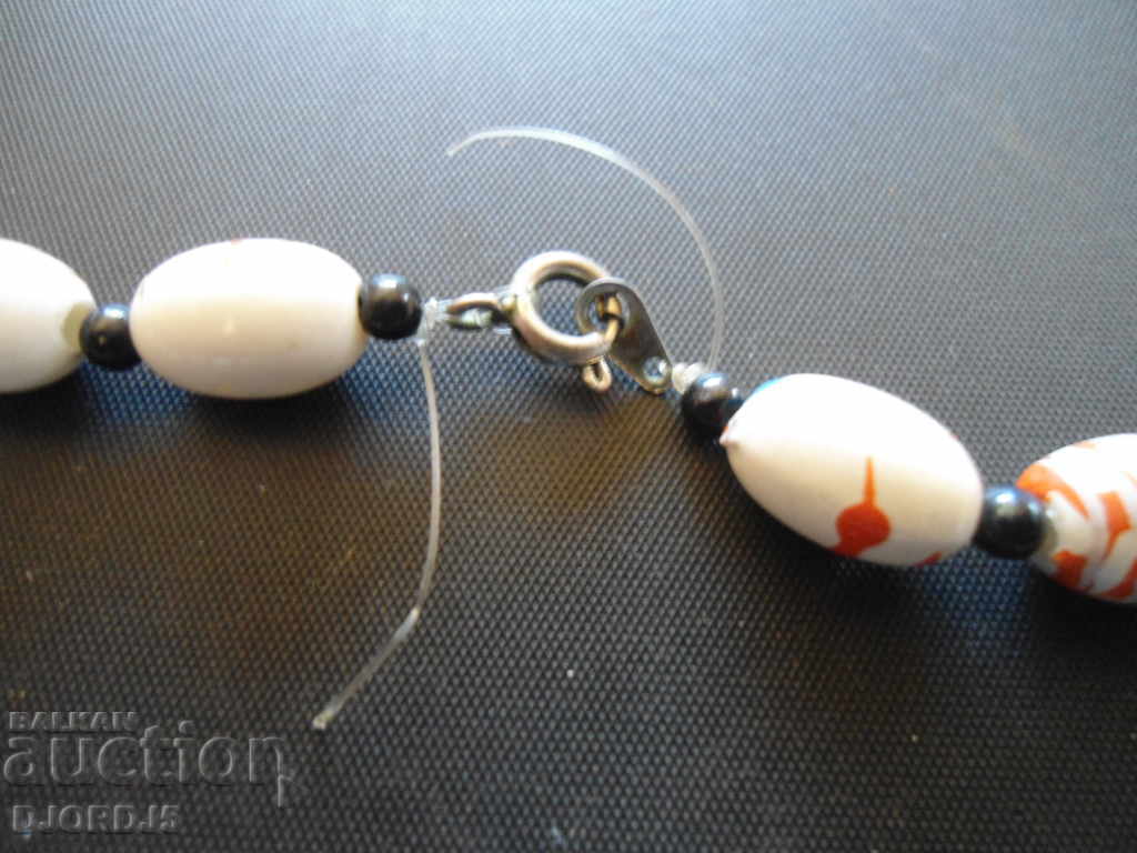 Old necklace with price 7.00 BGN | € 3.58 Old necklace with price 7.00 BGN | € 3.58