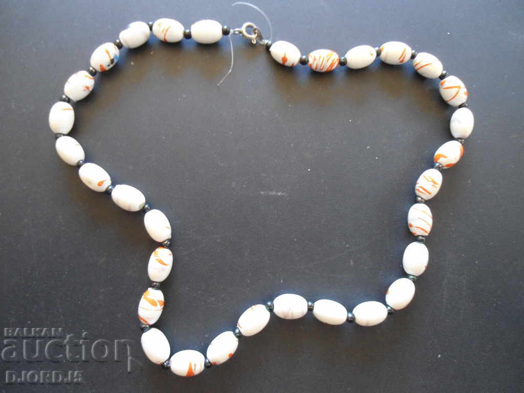 Auction Old necklace Auction Old necklace