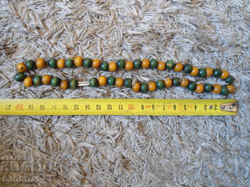 Old necklace, wood - 5 Old necklace, wood - 5