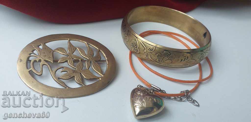 Engraved jewelry brooch, bracelet, pendant