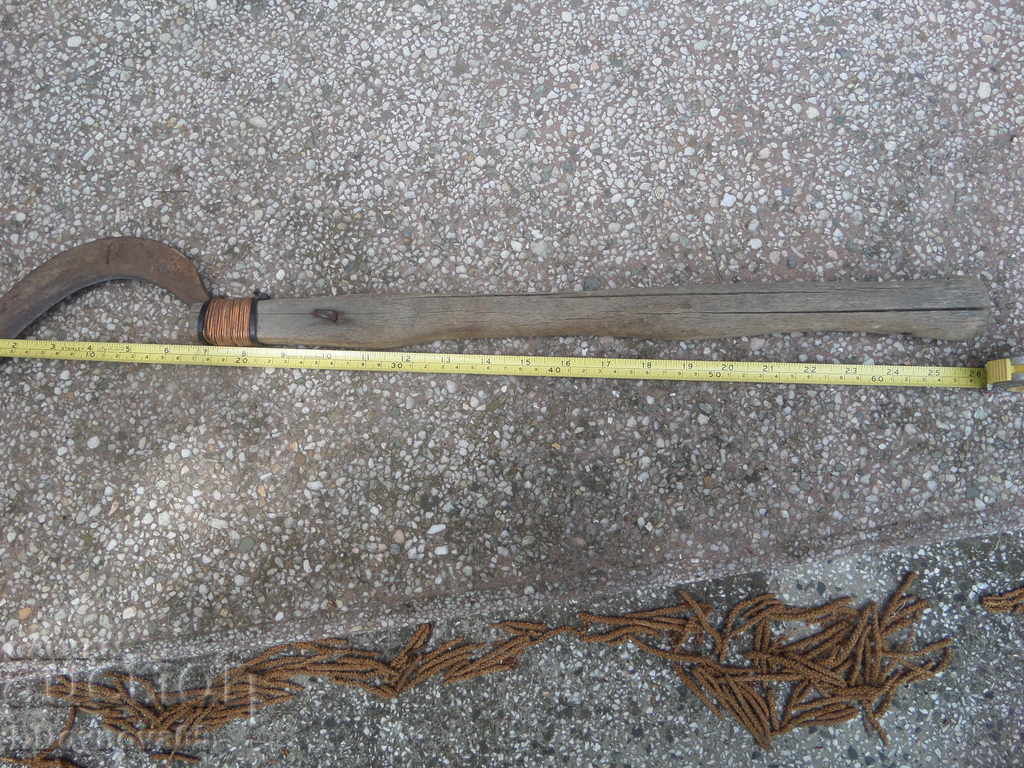 Παλιό εργαλείο, δρεπάνι με τιμή € 12.78 | 25.00 BGN Παλιό εργαλείο, δρεπάνι με τιμή € 12.78 | 25.00 BGN