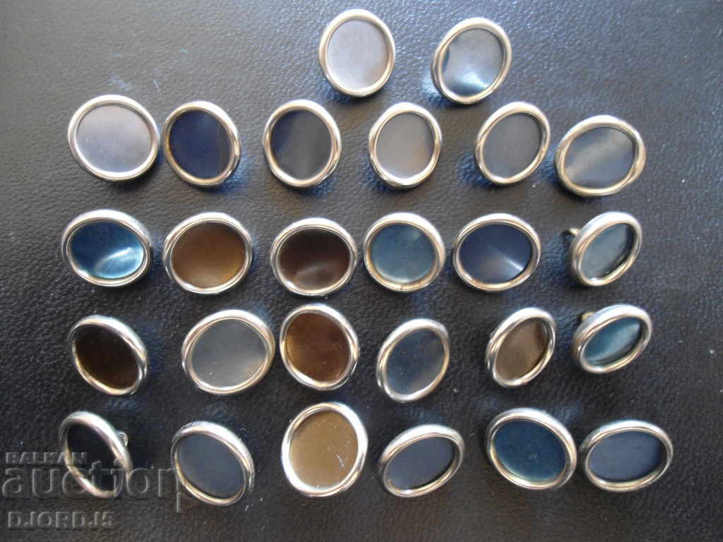 Lot of old buttons with price 4.00 BGN | € 2.05 Lot of old buttons with price 4.00 BGN | € 2.05