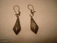 A PAIR OF OLD SILVER EARRINGS WITH VERBILO