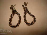 A PAIR OF OLD SILVER CHAIN EARRINGS