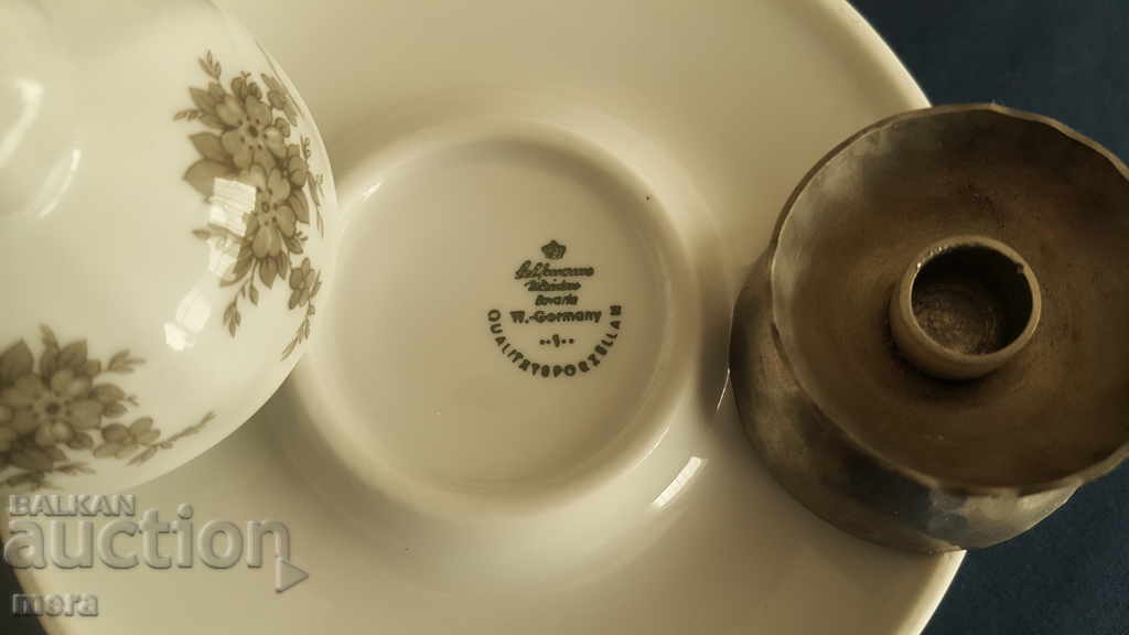 Auction Old porcelain table heating stand - Bavaria Auction Old porcelain table heating stand - Bavaria