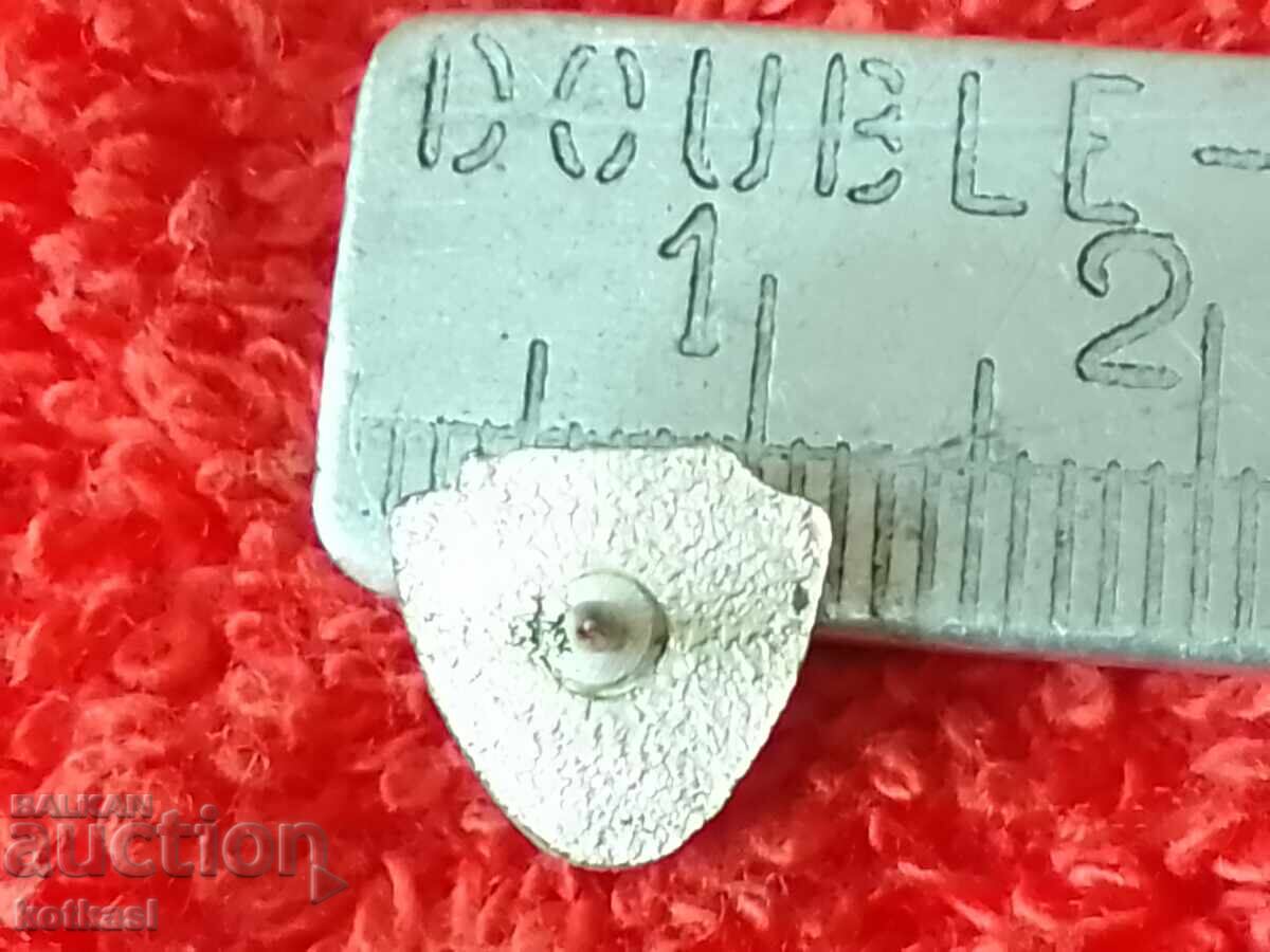 Old sport badge Italy CUSI with price 5.50 BGN | € 2.81 Old sport badge Italy CUSI with price 5.50 BGN | € 2.81