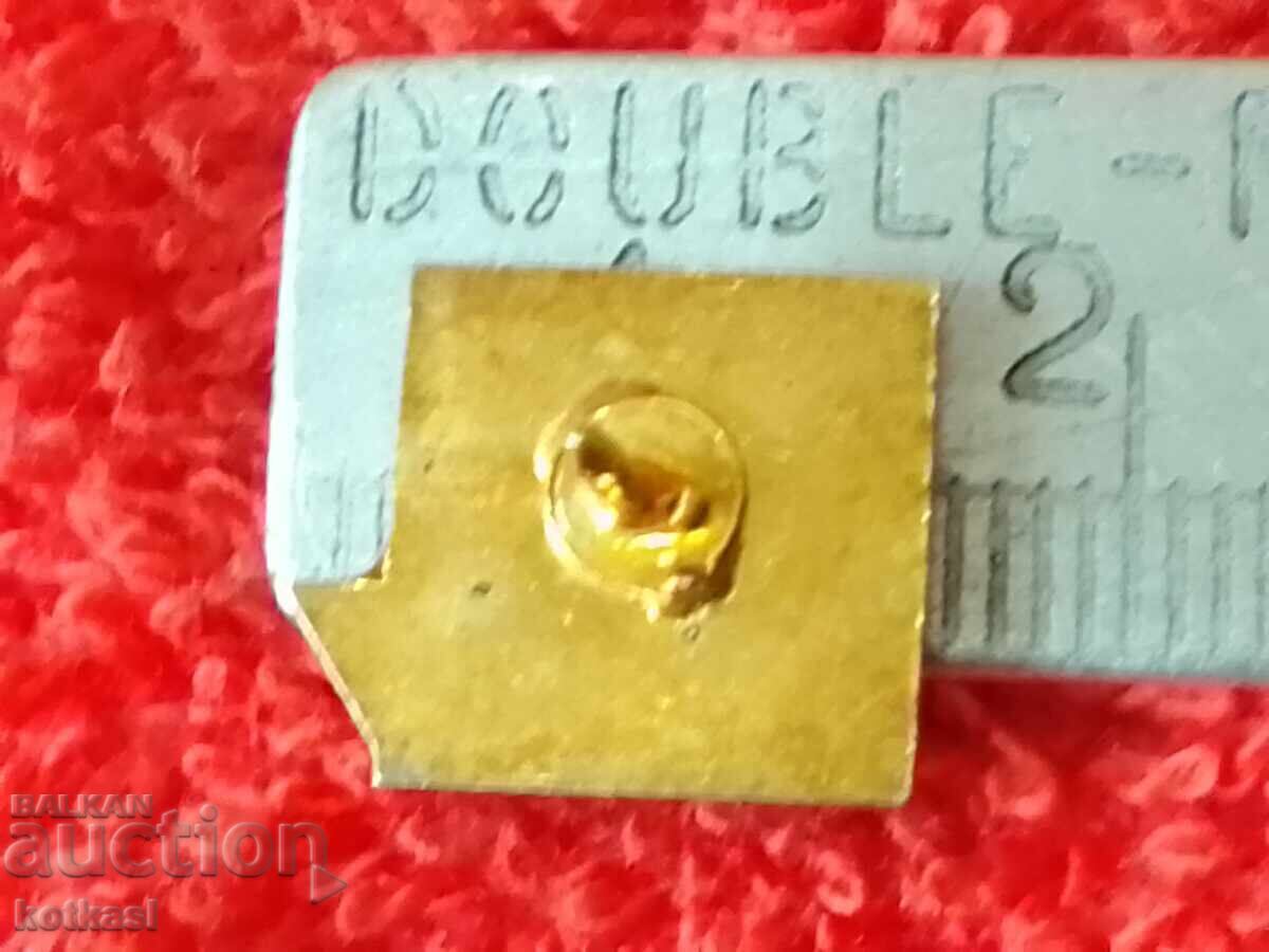 Παλιό αθλητικό σήμα Σουηδία OHE με τιμή 10.50 BGN | € 5.37 Παλιό αθλητικό σήμα Σουηδία OHE με τιμή 10.50 BGN | € 5.37