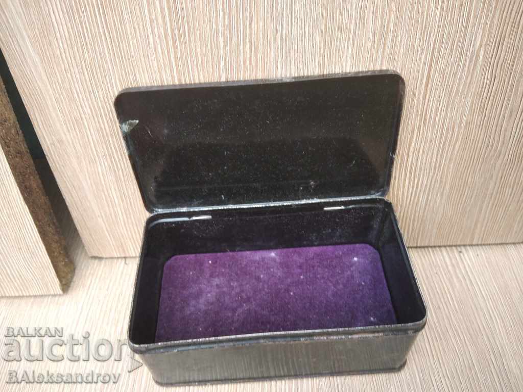 Old metal box with price 9.00 BGN | € 4.60 Old metal box with price 9.00 BGN | € 4.60