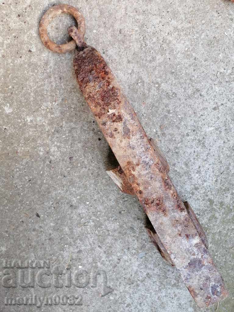 Auction Hand forged wagon brake, wrought iron Auction Hand forged wagon brake, wrought iron