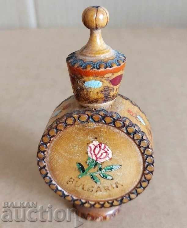 SOC WOODEN MUSCAL MUSCAL ROSE OIL with price 9.00 BGN | € 4.60 SOC WOODEN MUSCAL MUSCAL ROSE OIL with price 9.00 BGN | € 4.60