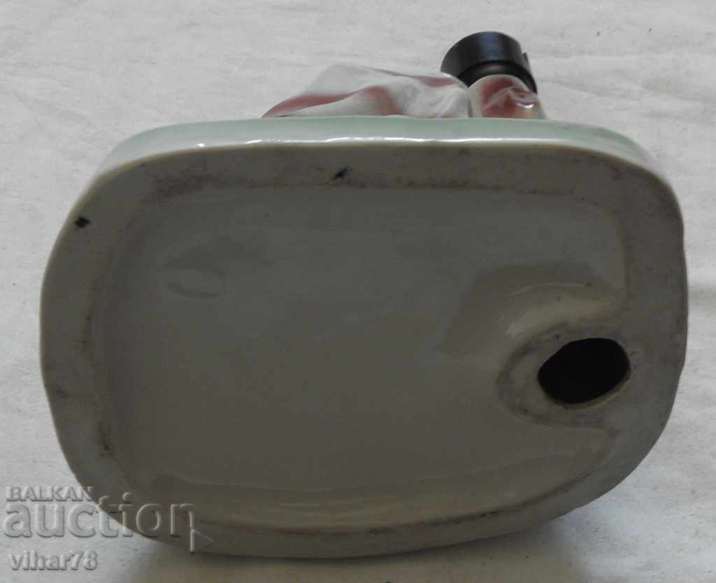 An old porcelain lamp - 5 An old porcelain lamp - 5