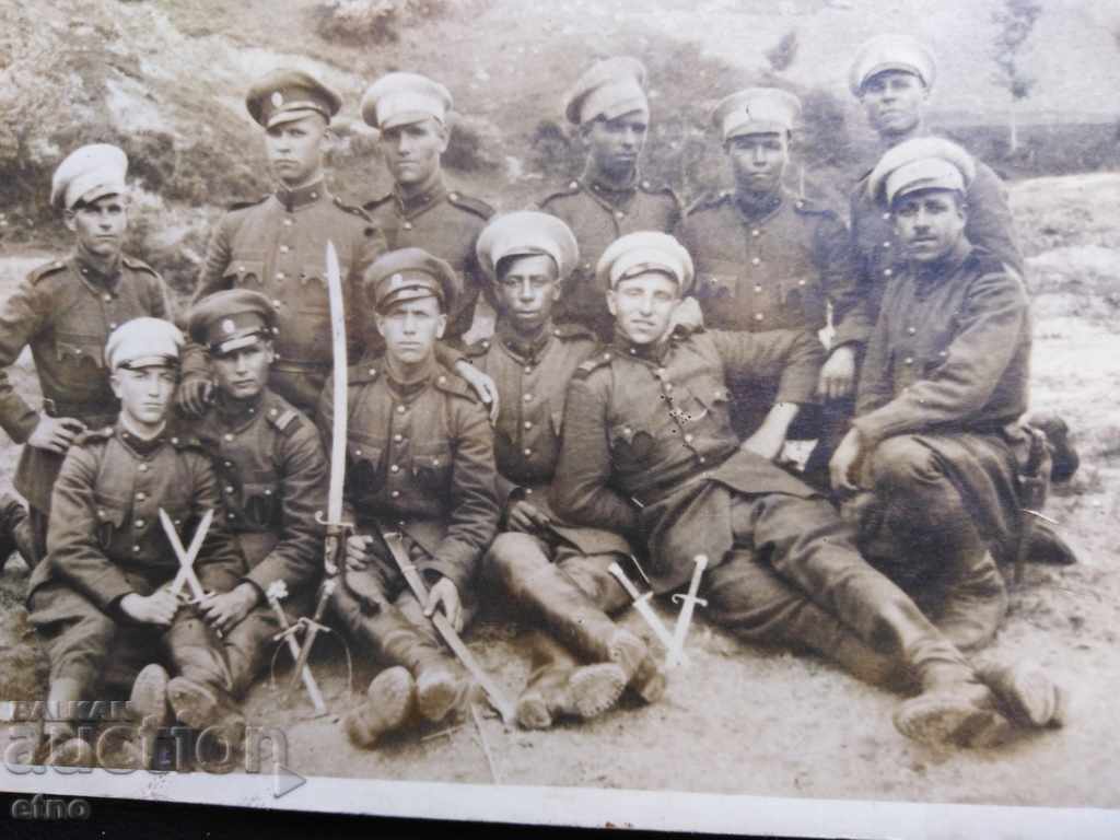 ΠΑΛΙΑ ROYAL ΦΩΤΟ-ΣΤΡΑΤΙΩΤΙΚΟ, RIFLE, SWORD, NCOS με τιμή 30.00 BGN | € 15.34