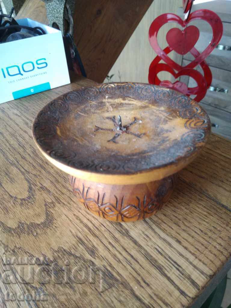 LEMN sfeșnic cu preț 5.00 BGN | € 2.56 LEMN sfeșnic cu preț 5.00 BGN | € 2.56