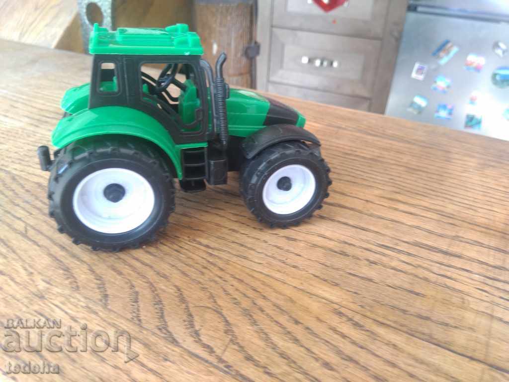 Auction  TRACTOR