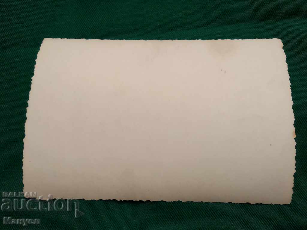 Vând o fotografie / card militar vechi cu preț 4.00 BGN | € 2.05 Vând o fotografie / card militar vechi cu preț 4.00 BGN | € 2.05