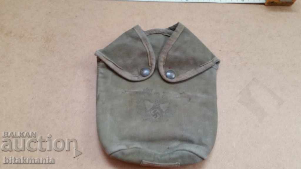 Auction  Old canteen case - read the auction carefully