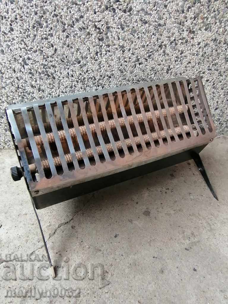 Delivery of Old heating stove from the socialist period WORKS Delivery of Old heating stove from the socialist period WORKS