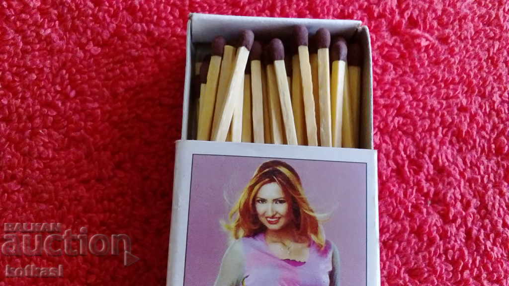 Παράδοση Παλιό σπίρτο Τραγουδίστρια Μοντέλο