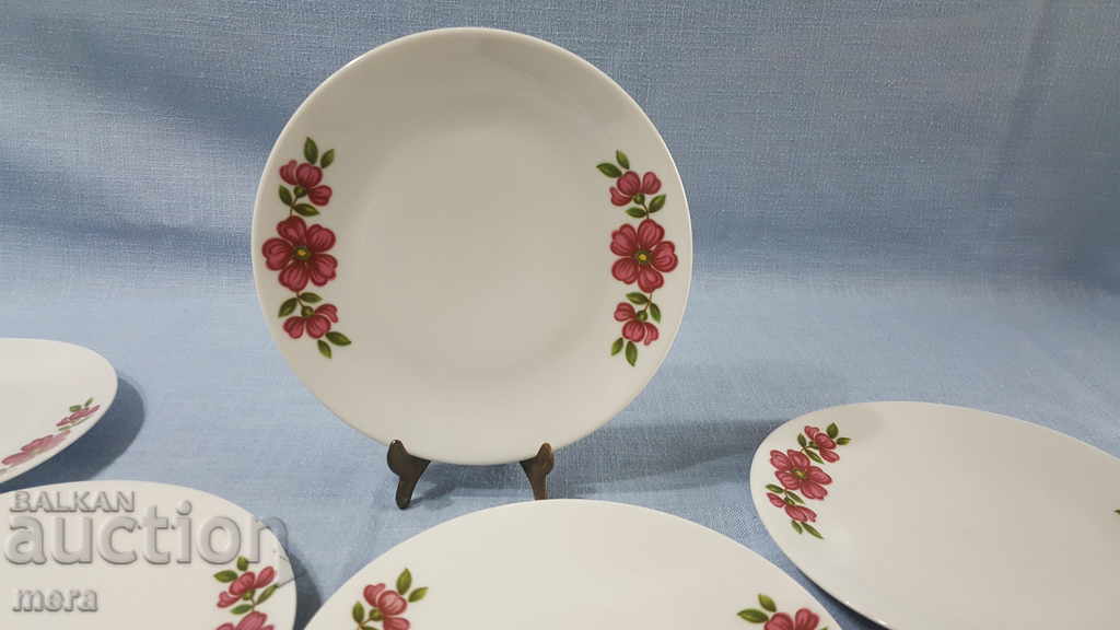 Auction  Porcelain plates - Bavaria with floral motifs