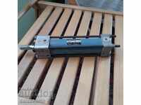 Pneumatic cylinder CDPD 32×100 new.