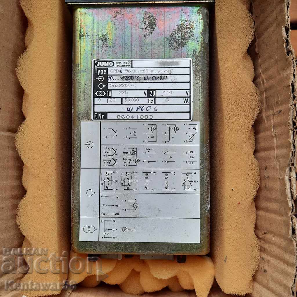 Licitație Termoregulator Jumo GRDi-96 nou. Licitație Termoregulator Jumo GRDi-96 nou.