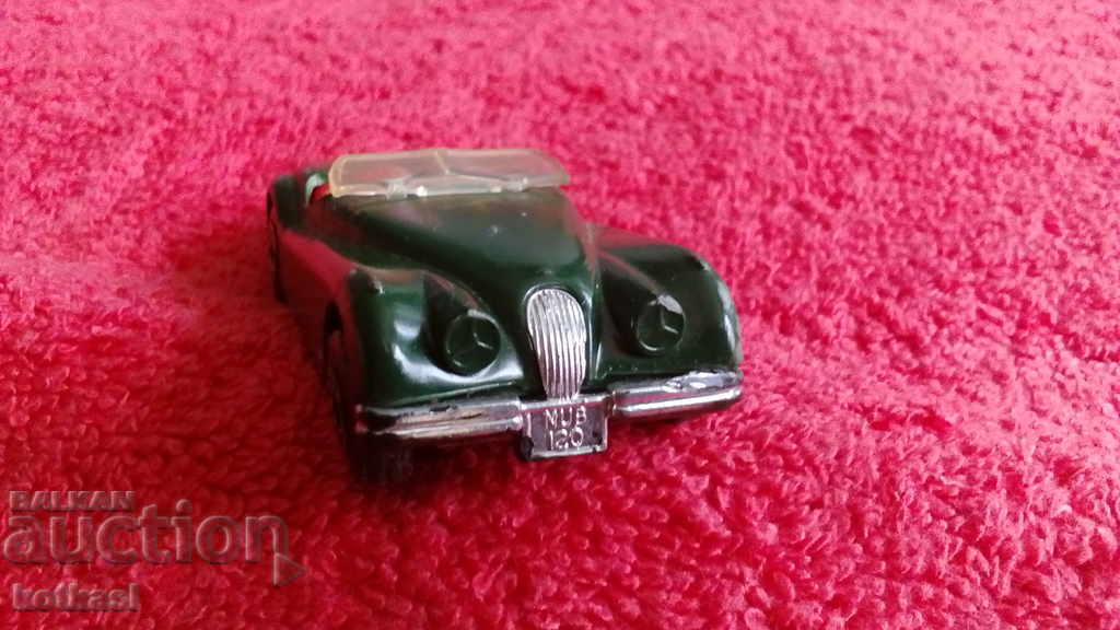 Auction  MATCHBOX INTL LTD ENGLAND JAGUAR XK 120 old metal car