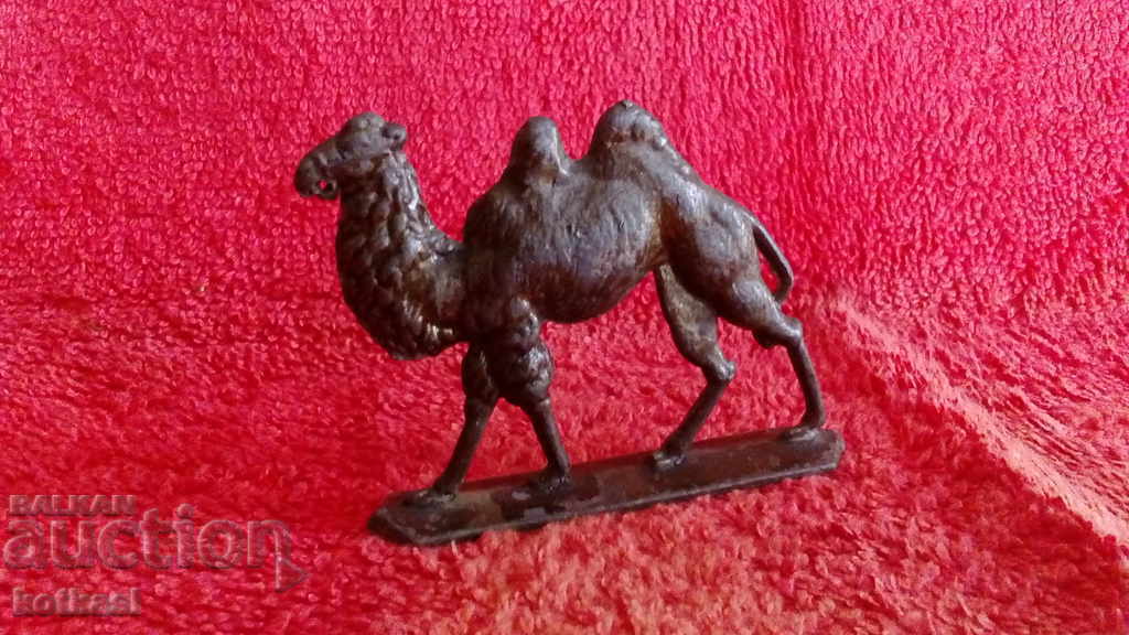 Auction Old metal figure Camilla Auction Old metal figure Camilla